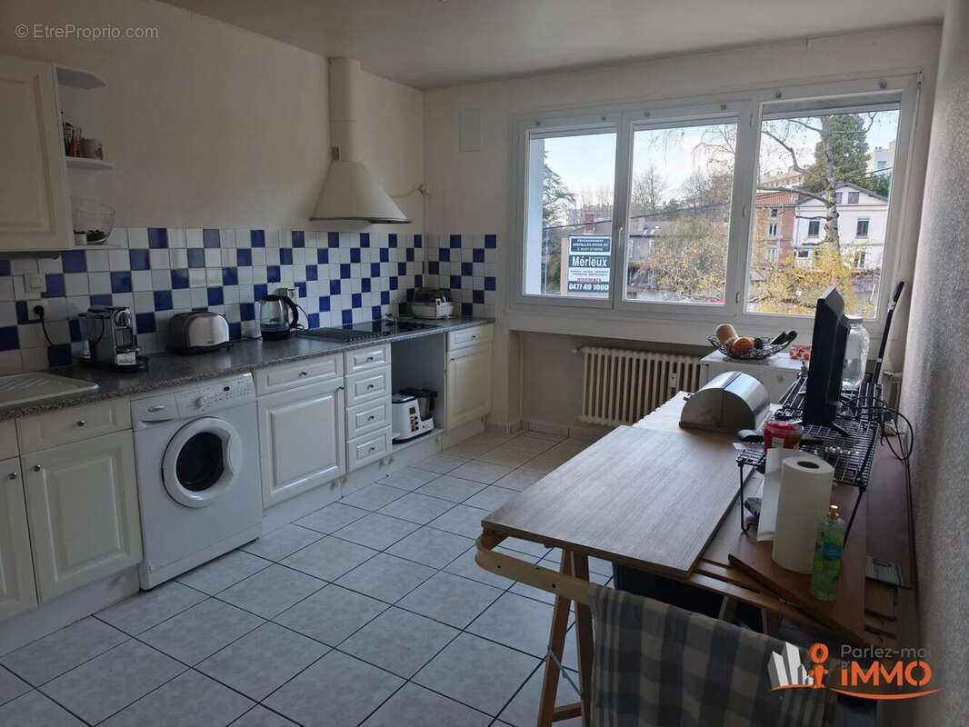 Appartement à SAINT-ETIENNE