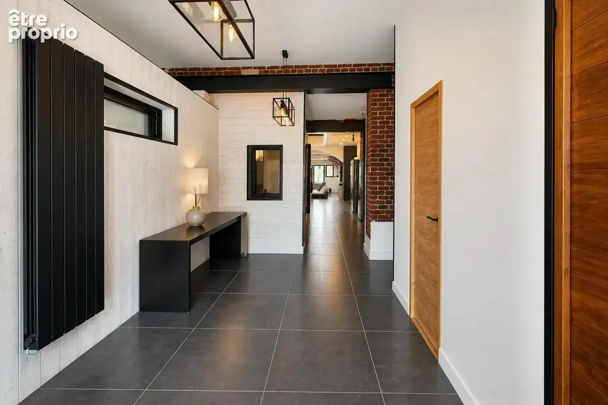 Maison de 5 pièces de 220 m² à Raismes - photo 2