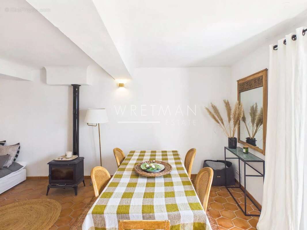Appartement à MONTAUROUX
