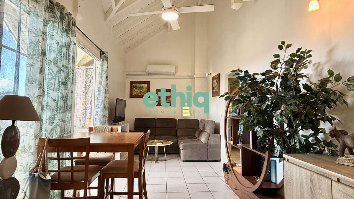 Appartement à SAINT-FRANCOIS