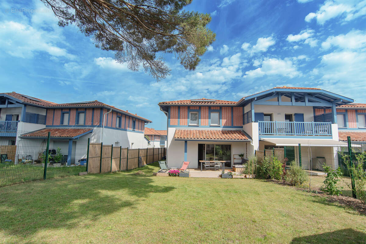 Maison à TOSSE