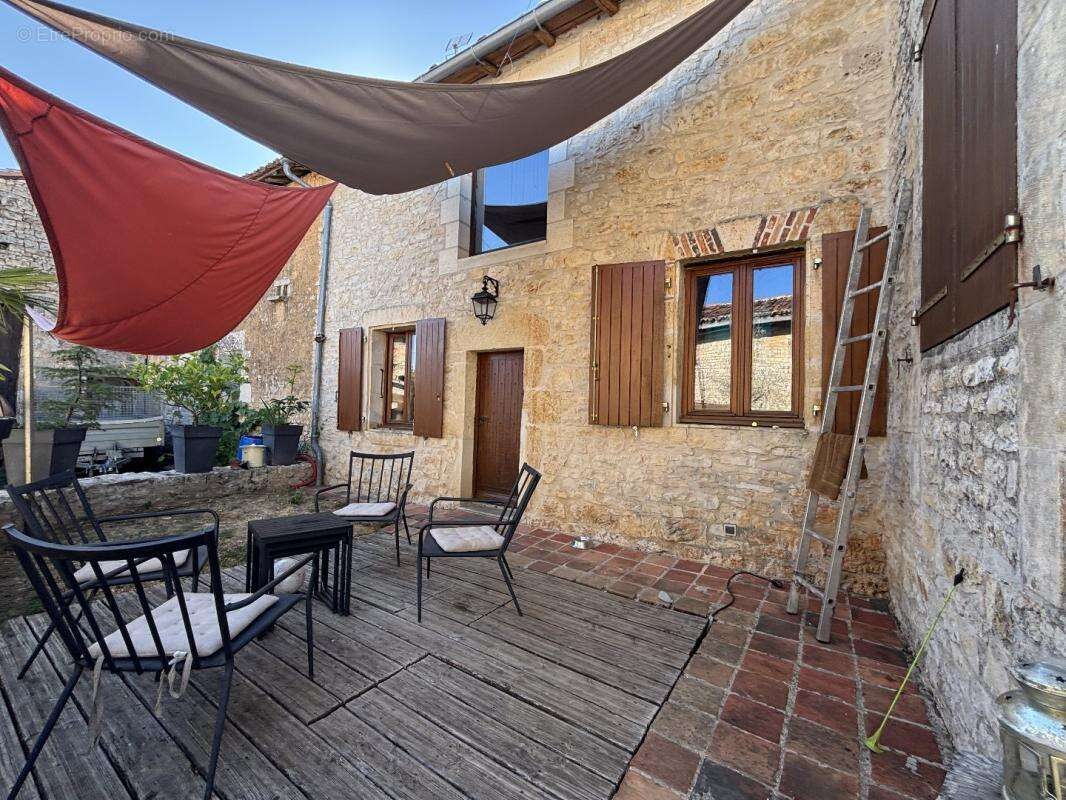 Maison à VENTOUSE