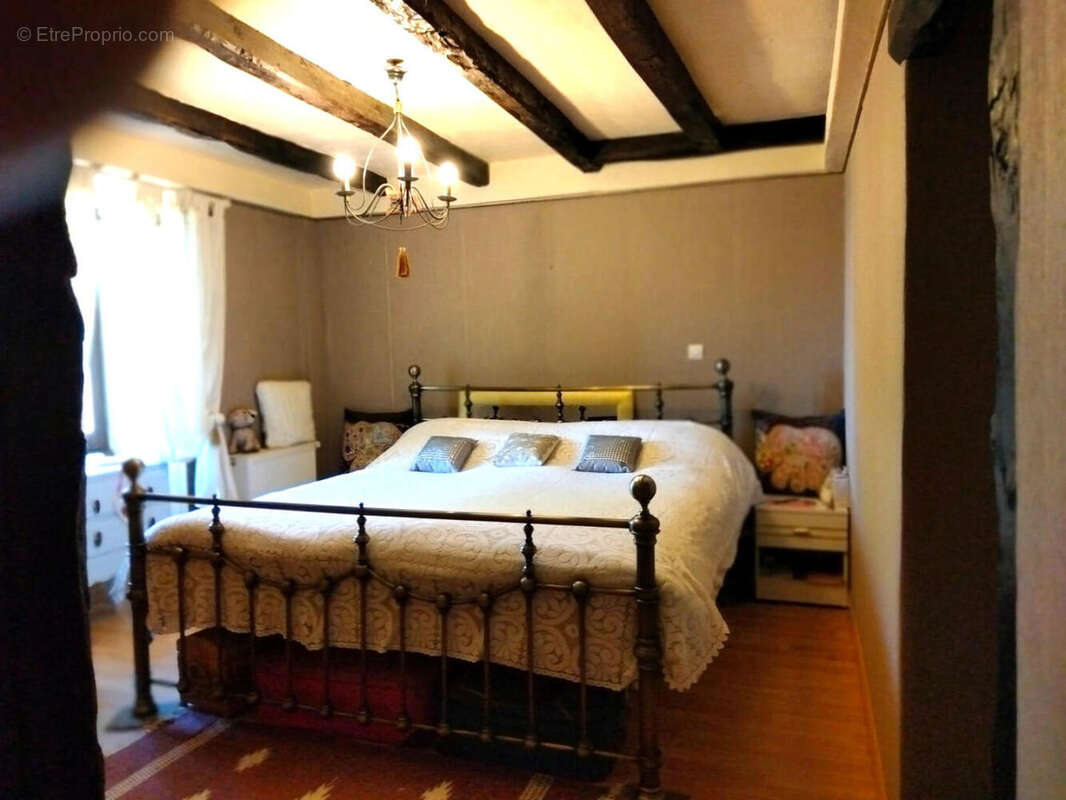 chambre - Maison à FONTENILLE