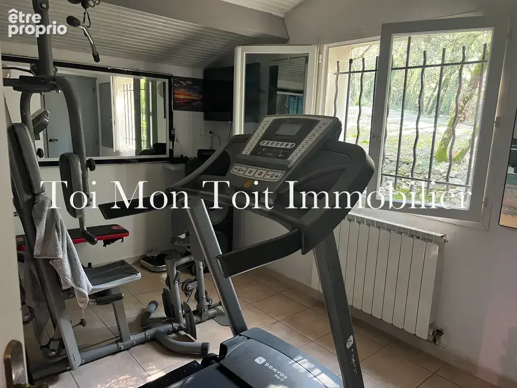 Sardan villa f6 + garage, piscine & pool house sur terrain de + 3200 m2 - photo 11