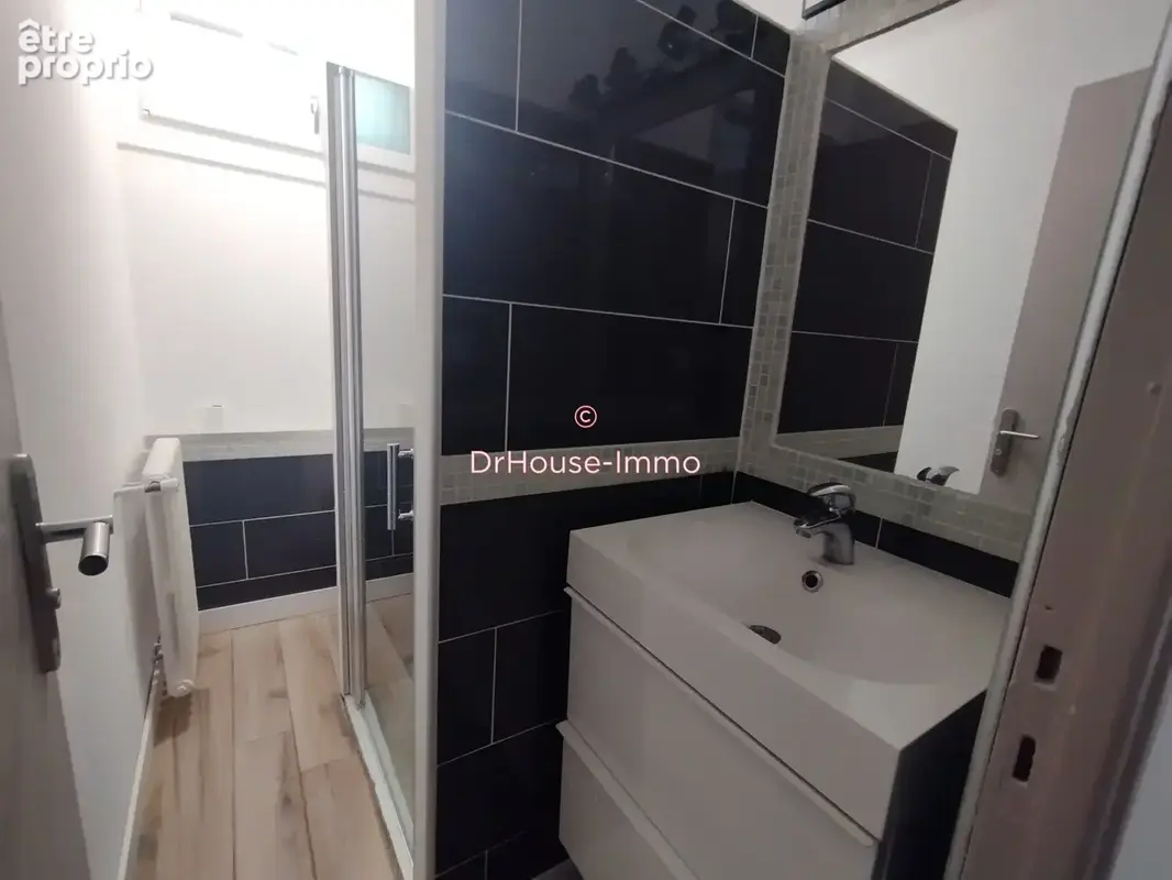 Maison 7 pièces 214 m² à vendre à Chateau-Arnoux-Saint-Auban (04160) - photo 32