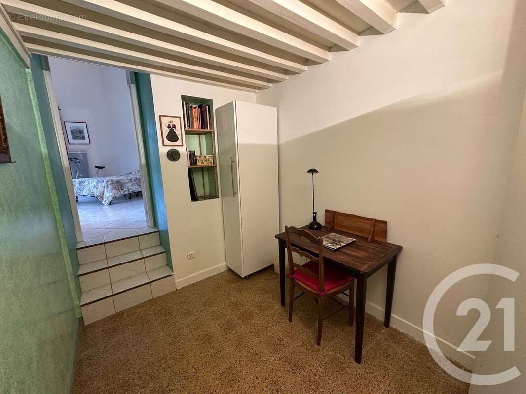 Maison à MONTREUILLON