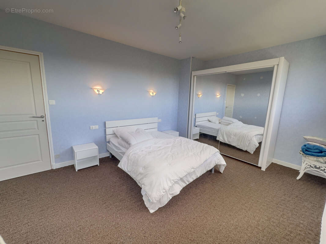 Maison à DOMPIERRE-SUR-BESBRE