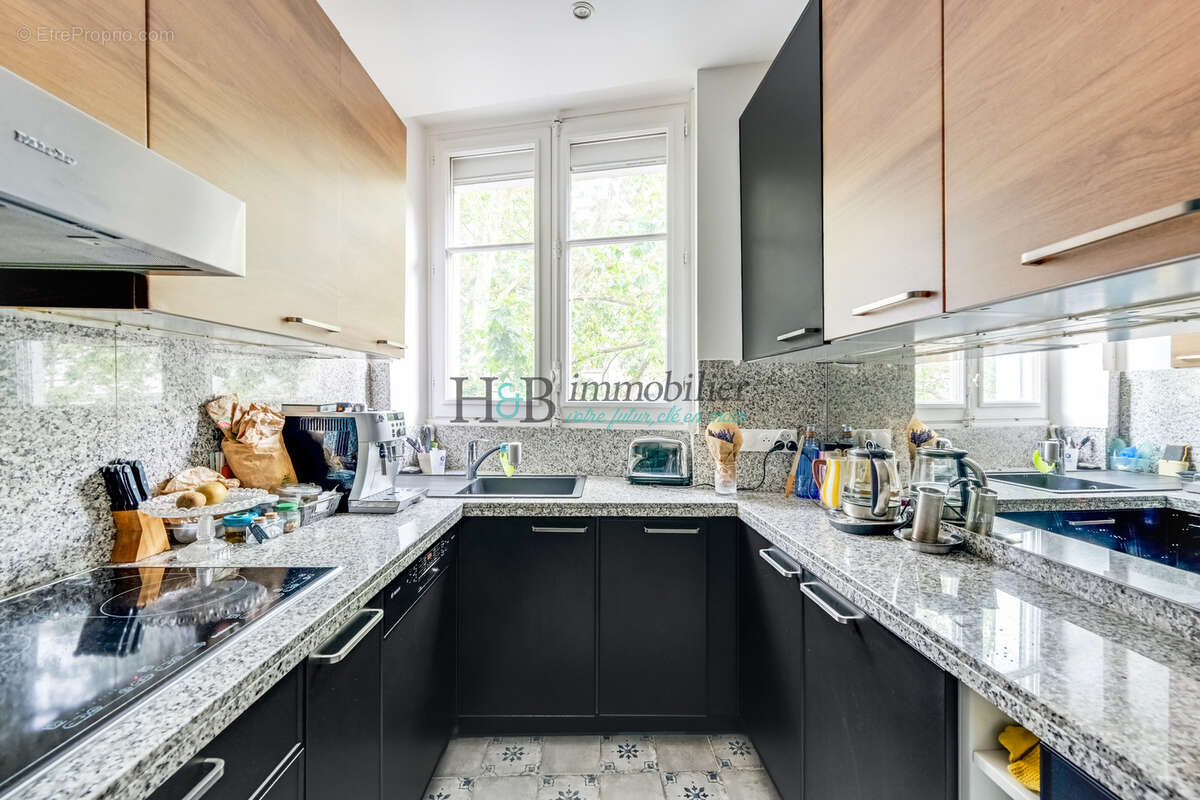 Appartement à PARIS-11E