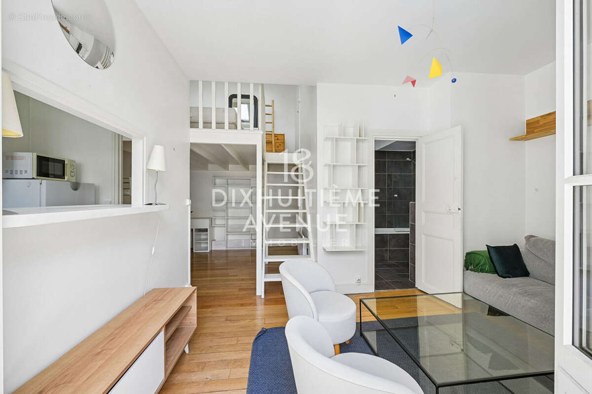 Rue des Sablons, 2ème étage, appartement avec mezzanine et balcon - photo 4