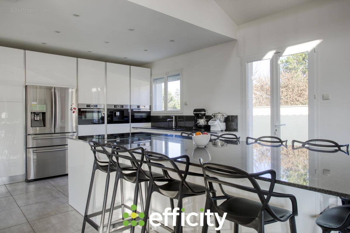 Maison à MESSIMY-SUR-SAONE