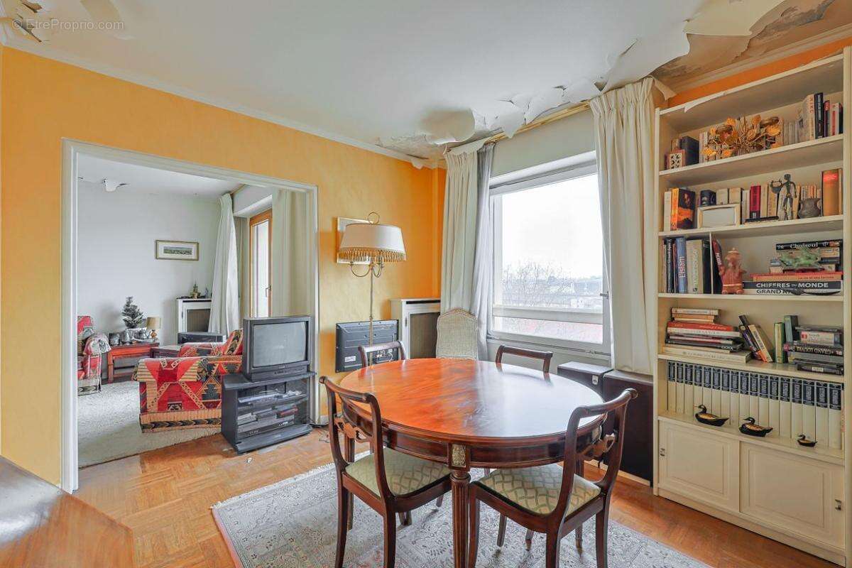 Appartement à PARIS-12E