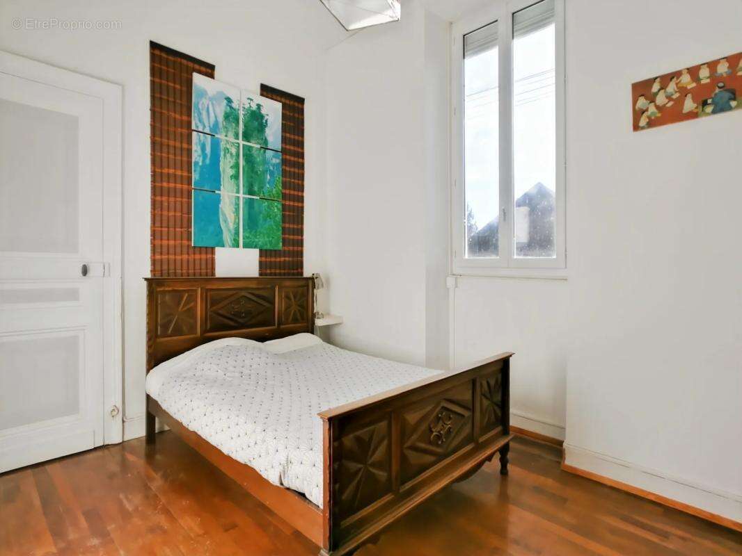 Appartement à SAINT-YRIEIX-LA-PERCHE
