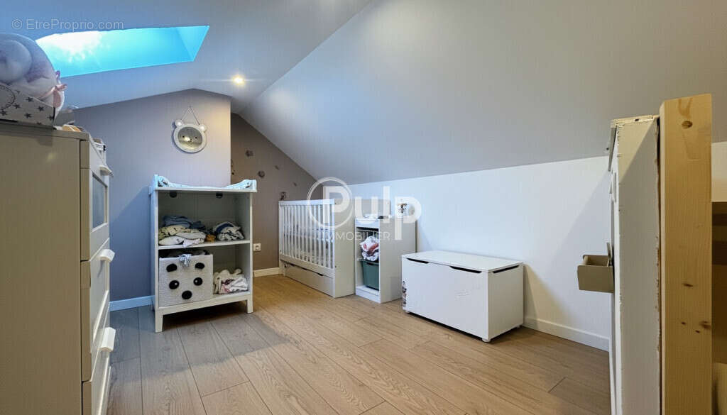 Maison à COURRIERES