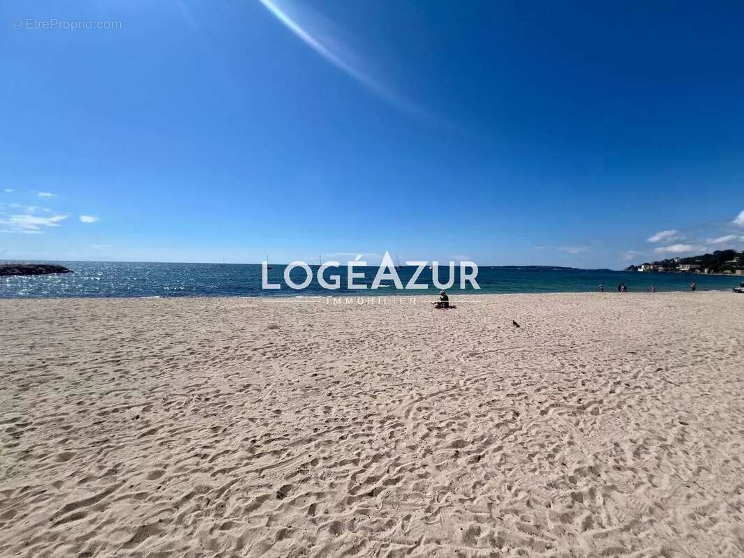 Appartement à VALLAURIS