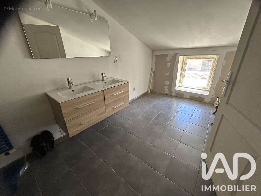 Maison 70 m² à Tavel  - photo 4