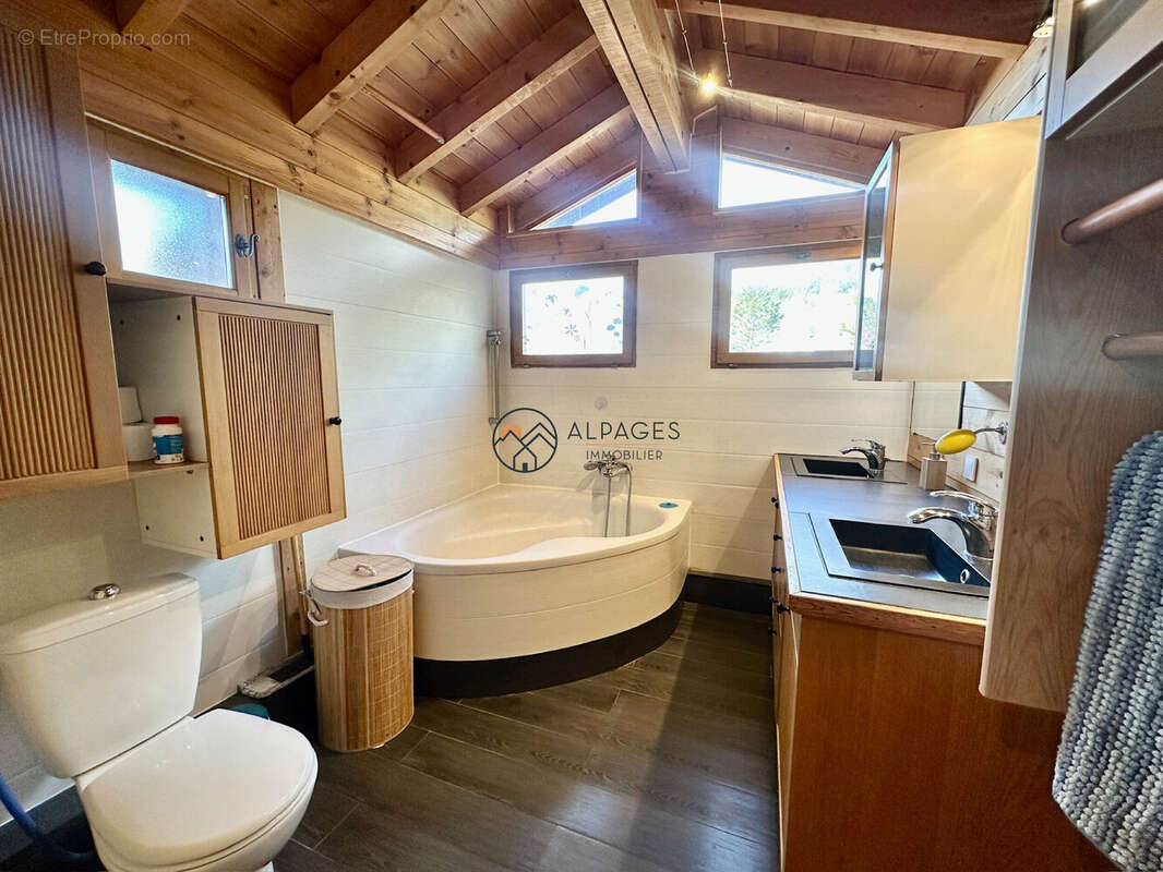 SDB 1er - Maison à EMBRUN