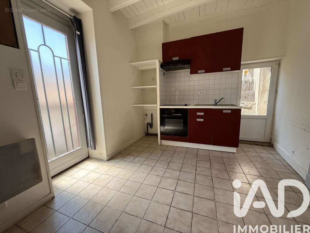 Maison 61 m² à Chef-Boutonne  - photo 7