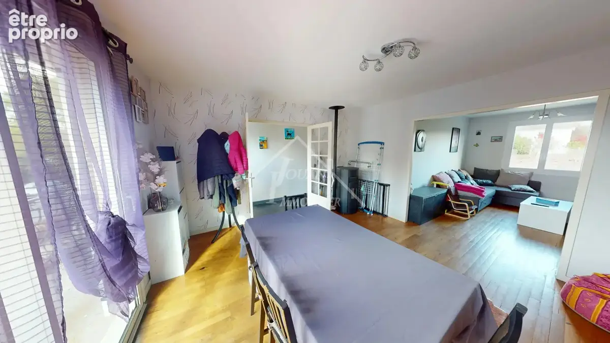 Maison familiale 3 chambres à Chantelle, 92 m² - photo 8