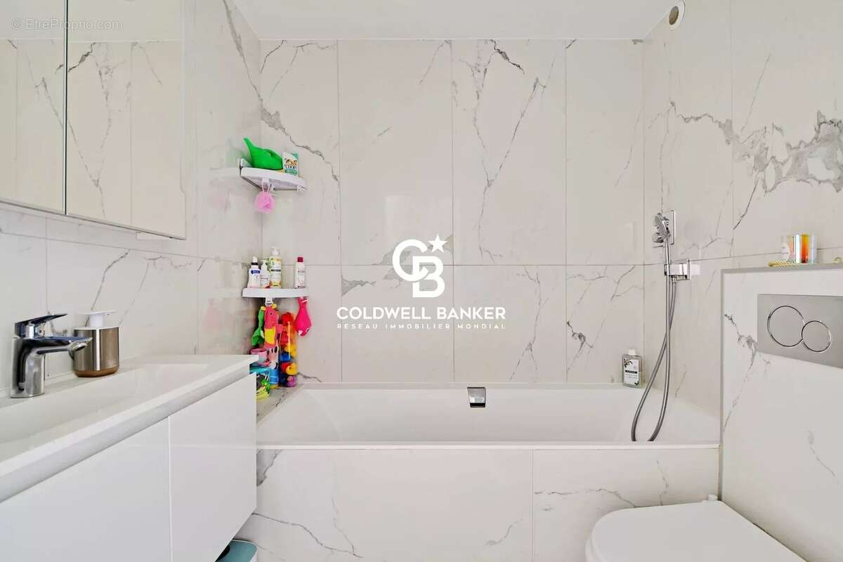 Appartement à ISSY-LES-MOULINEAUX