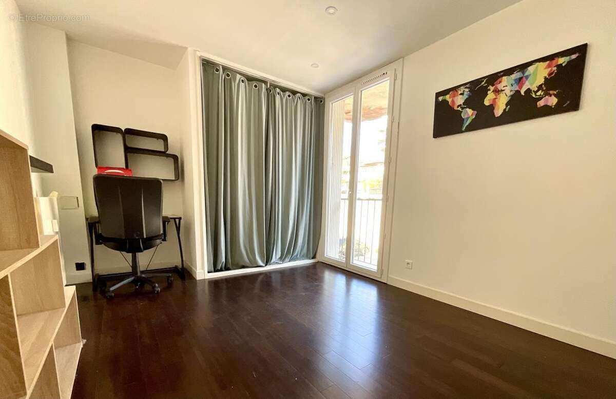 Appartement à MARSEILLE-14E