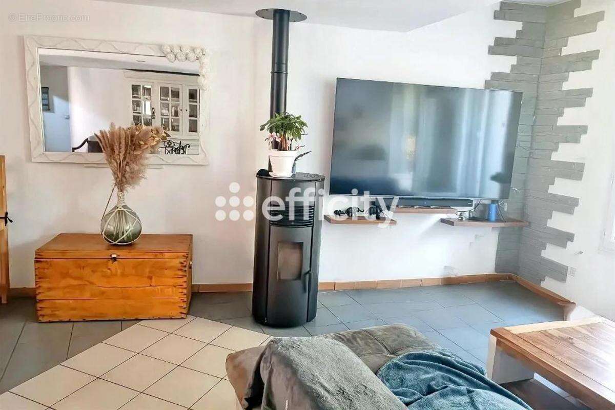 Maison à COLOMBIERS