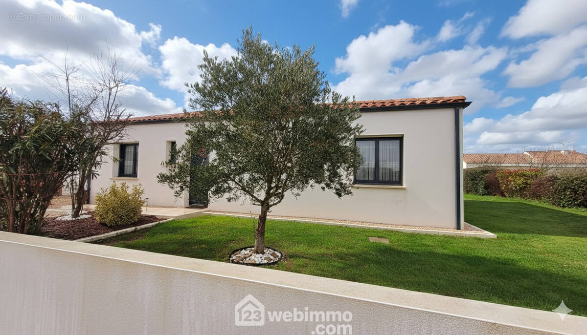 Maison, 122m² de 2019, sous décennale - Maison à LE BERNARD