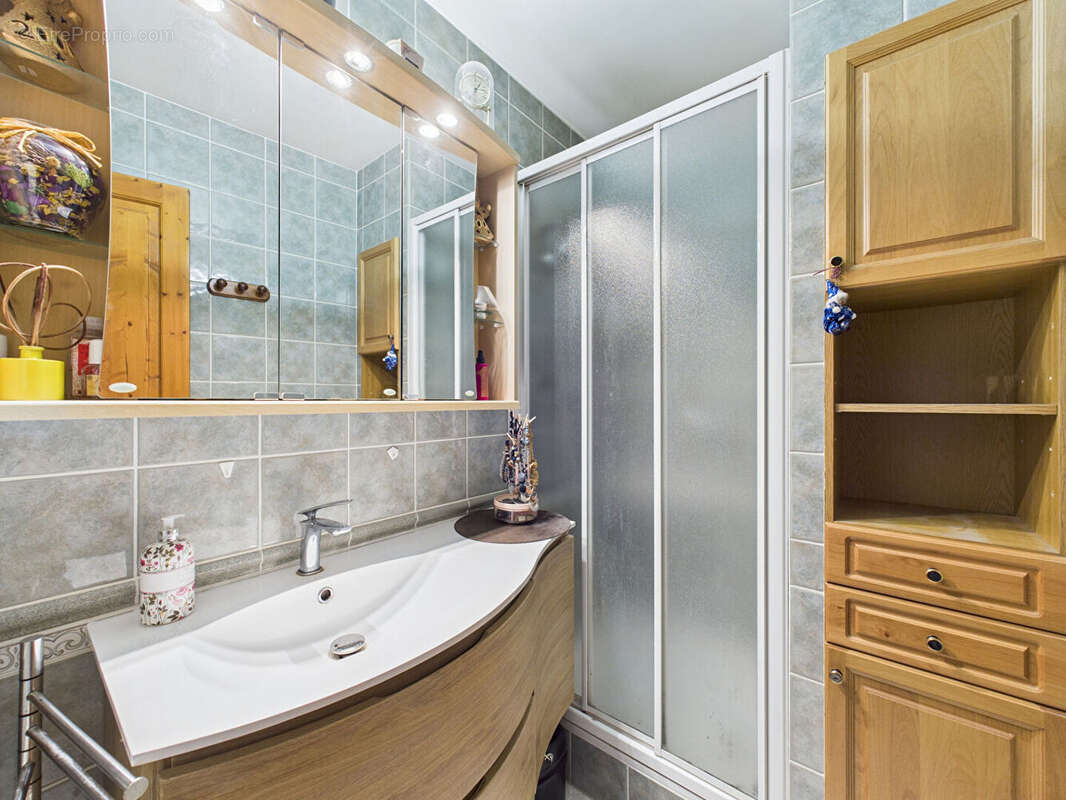 Maison à SAINT-MYON