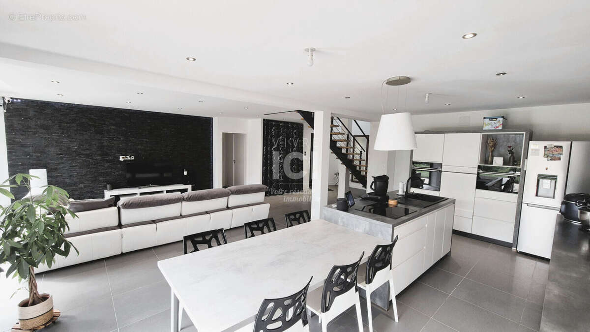 Maison à VIGNEUX-DE-BRETAGNE