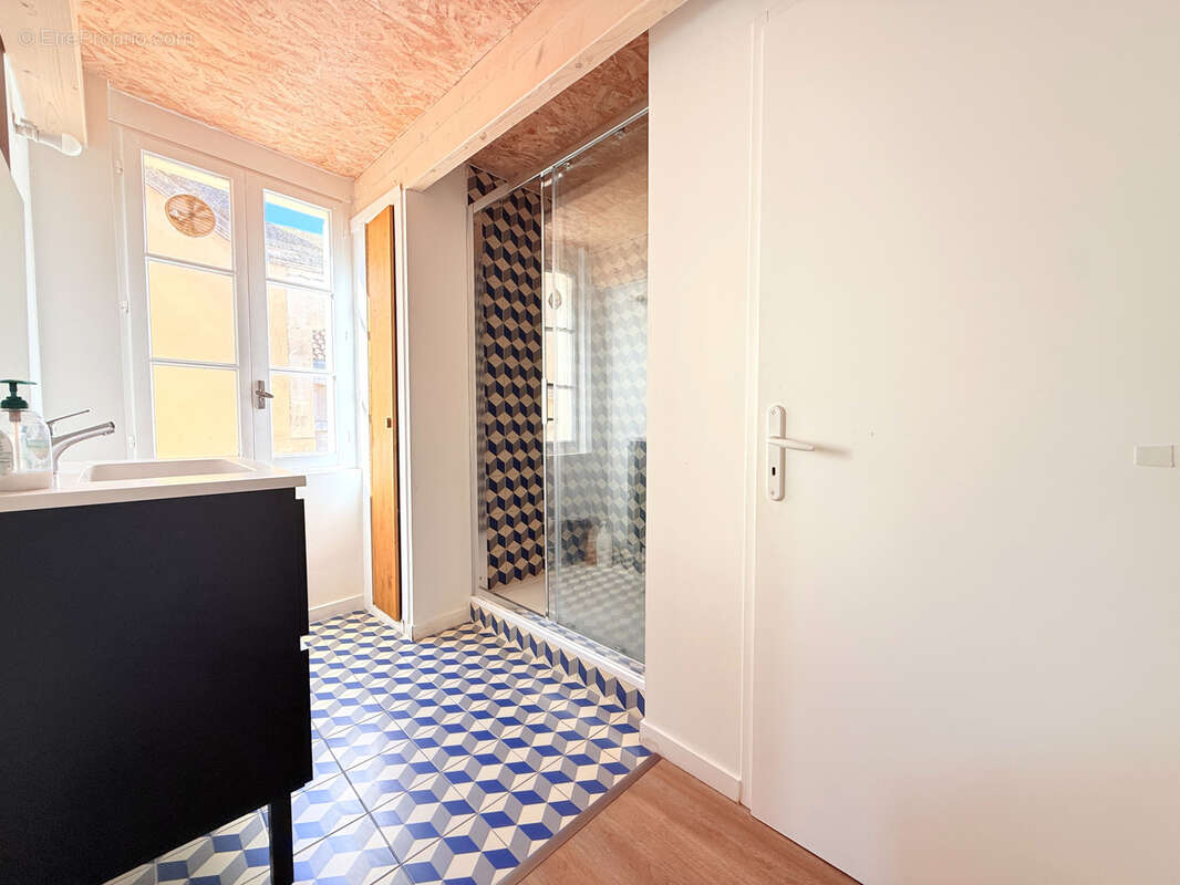 Sanary deux studios sur le meme palier - photo 8