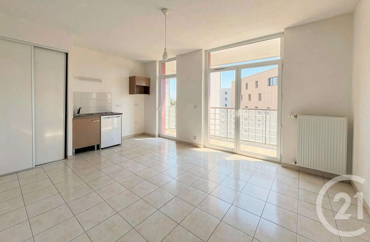 Appartement 41 m² à Begles  - photo 2