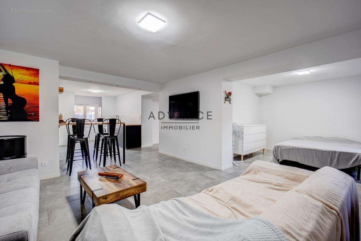 Maison à PECHBONNIEU