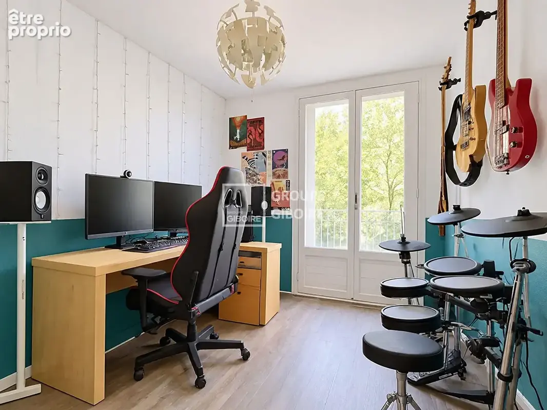 A VENDRE - AGENCE GIBOIRE - Appartement 5 pièces - 80m2 - Nantes Mellinet / Canclaux - photo 8