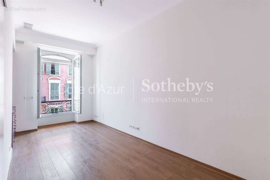 Nice Centre - Appartement 148 m² à rénover - Avenue Jean Médecin - photo 14