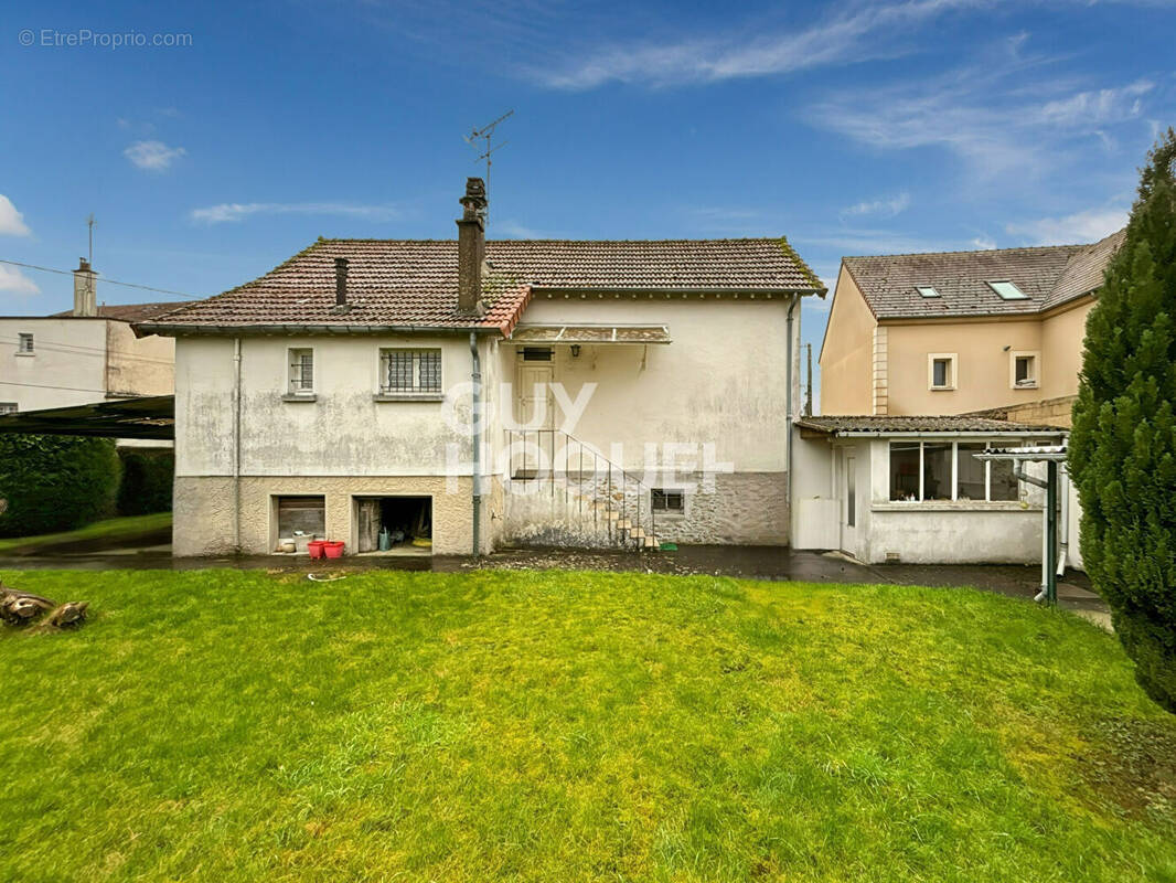 Maison à FONTENAY-TRESIGNY