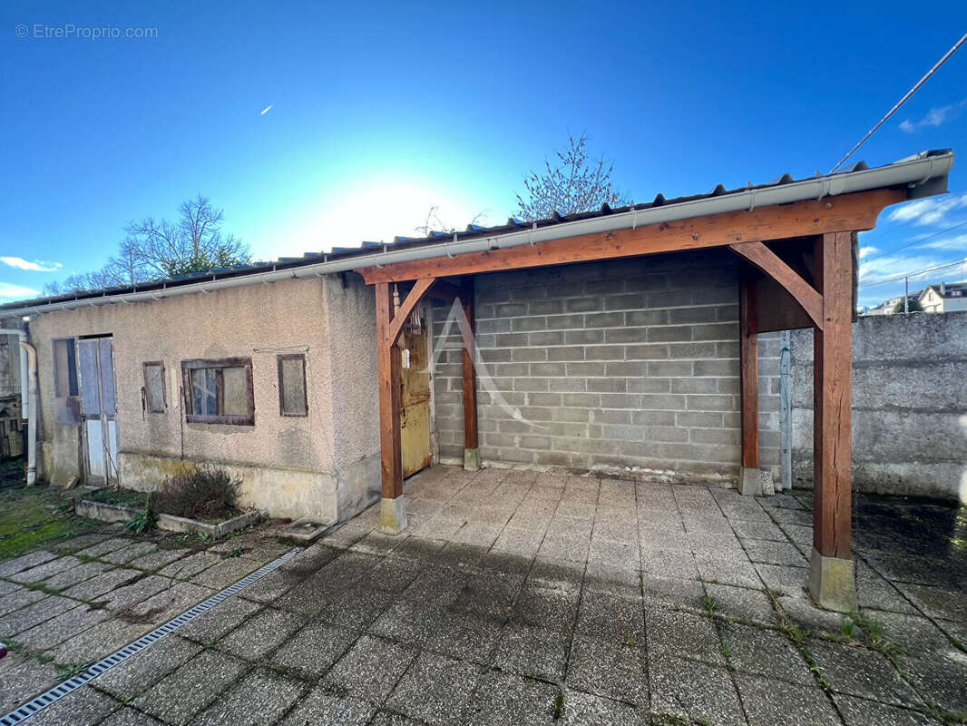 Maison à MONTRICHARD