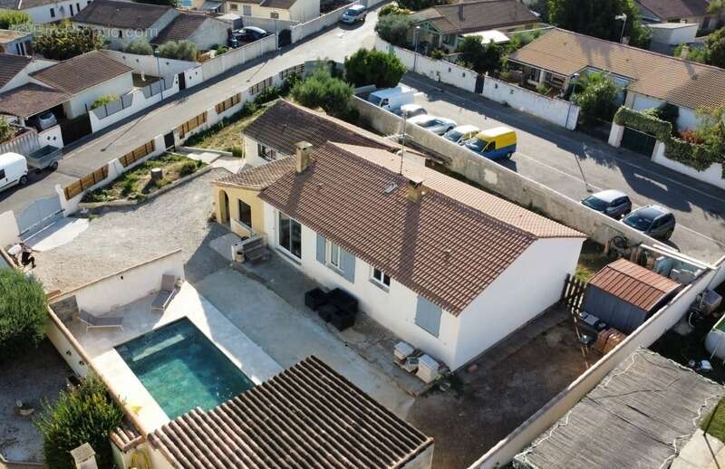 Maison à SAINT-GILLES