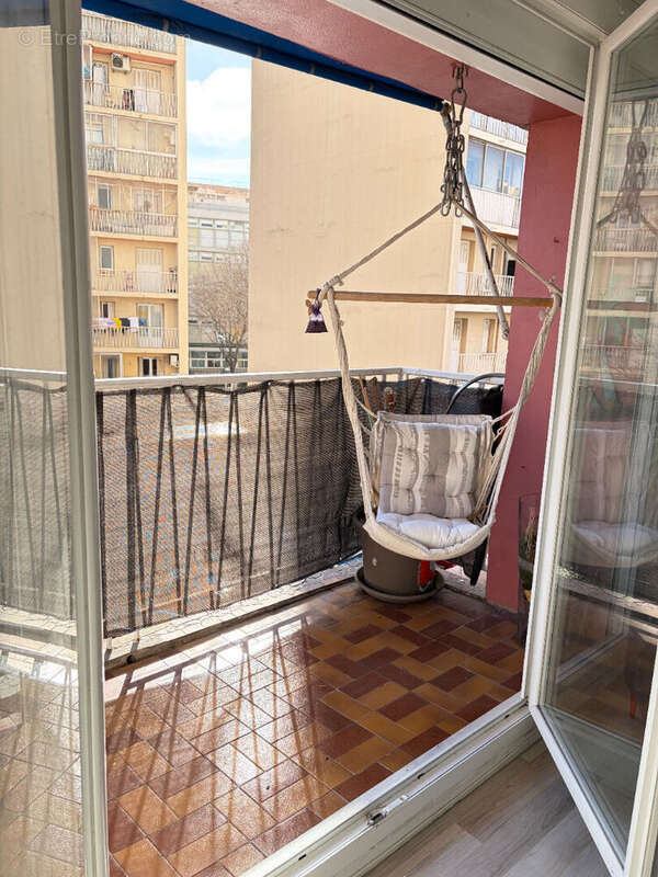 Appartement à MARSEILLE-5E