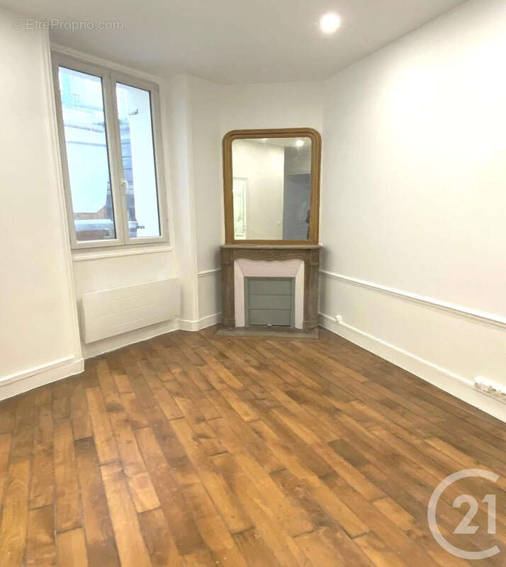 Appartement à NEUILLY-SUR-SEINE