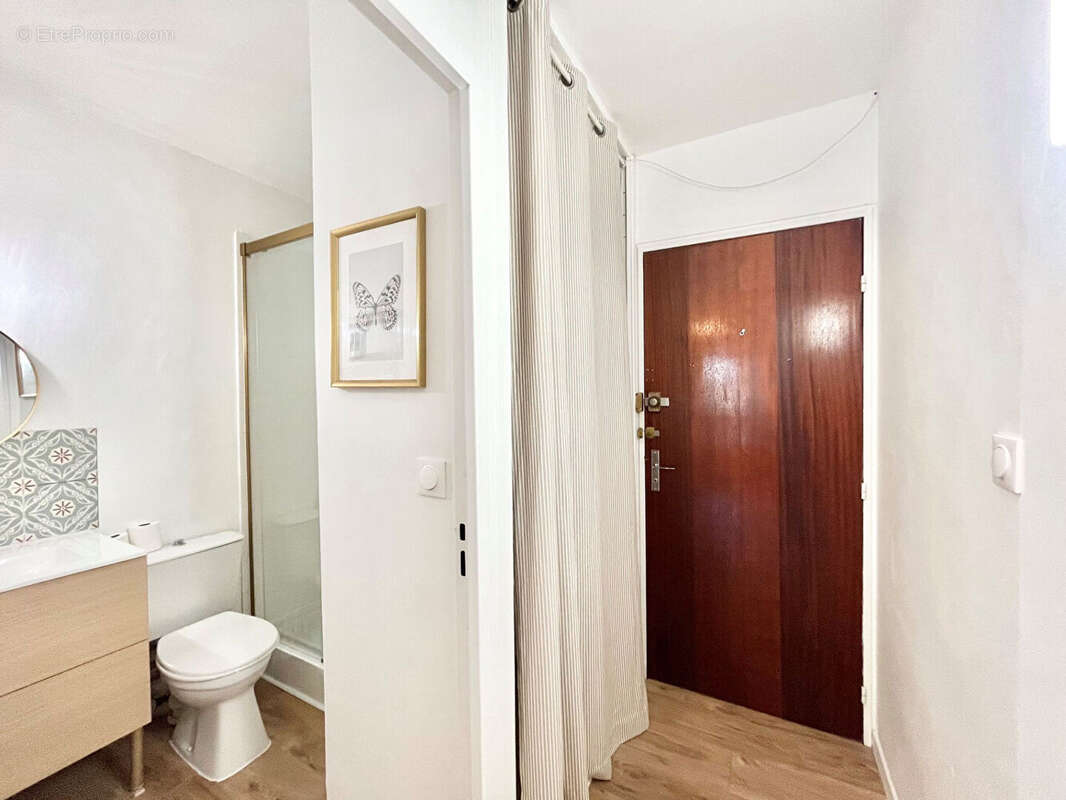 Appartement studio meublé Caen 1 pièce(s) 19.27 m2 - vendu libre - entièrement refait - cave et parking privatif - photo 8