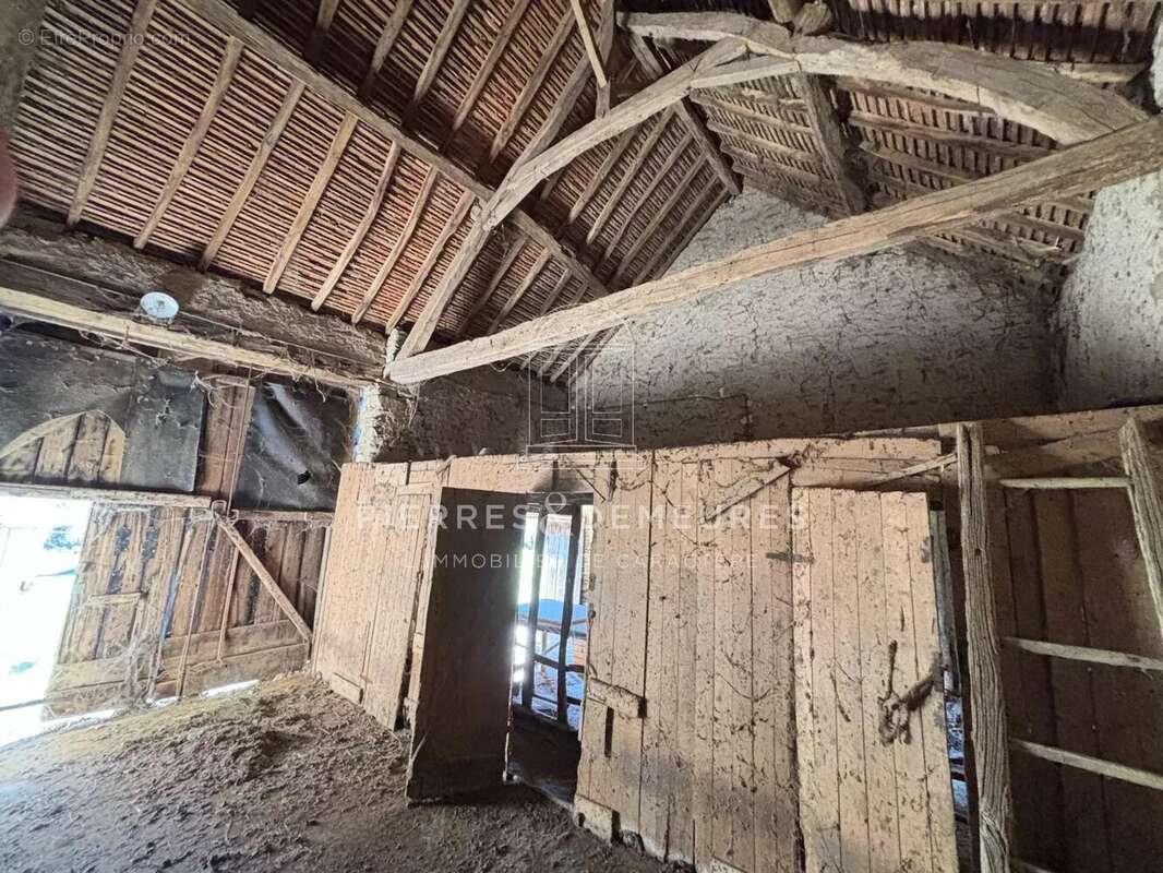 Maison à POULIGNY-NOTRE-DAME