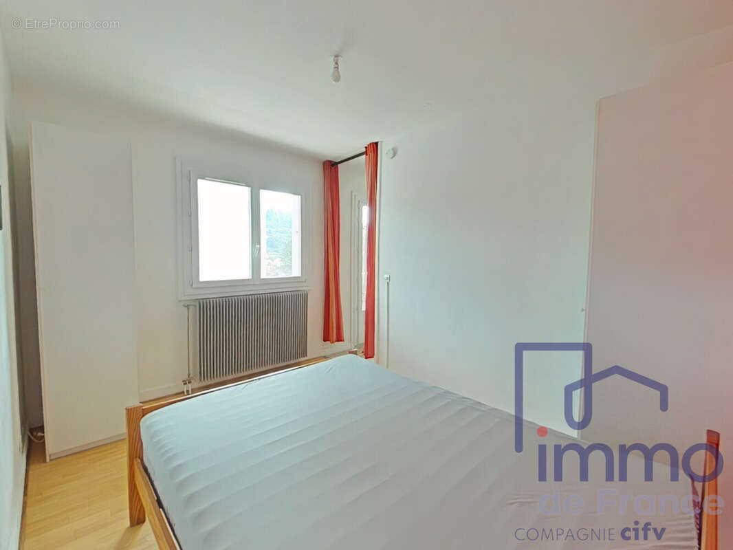 Appartement à BRIVES-CHARENSAC