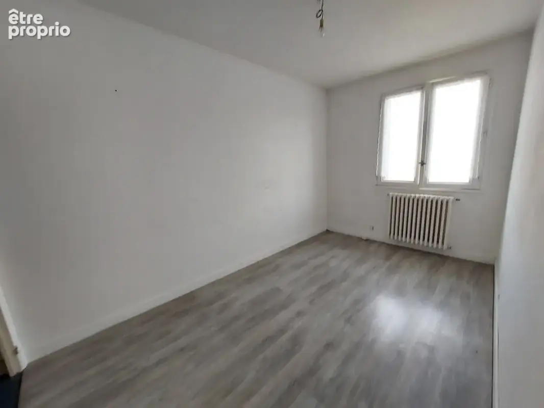 Maison avec sous-sol et joli terrain - photo 8