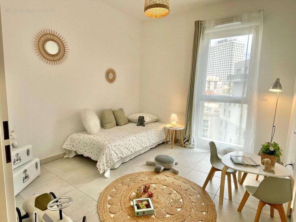 Appartement à MARSEILLE-6E