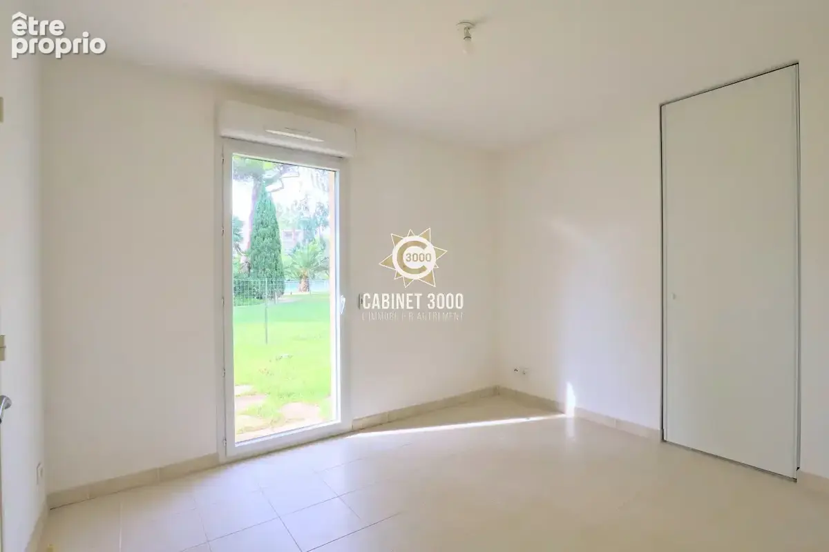 M2334 - HYERES - Port - Appartement T4 - Rez-de-jardin - Garage - photo 8