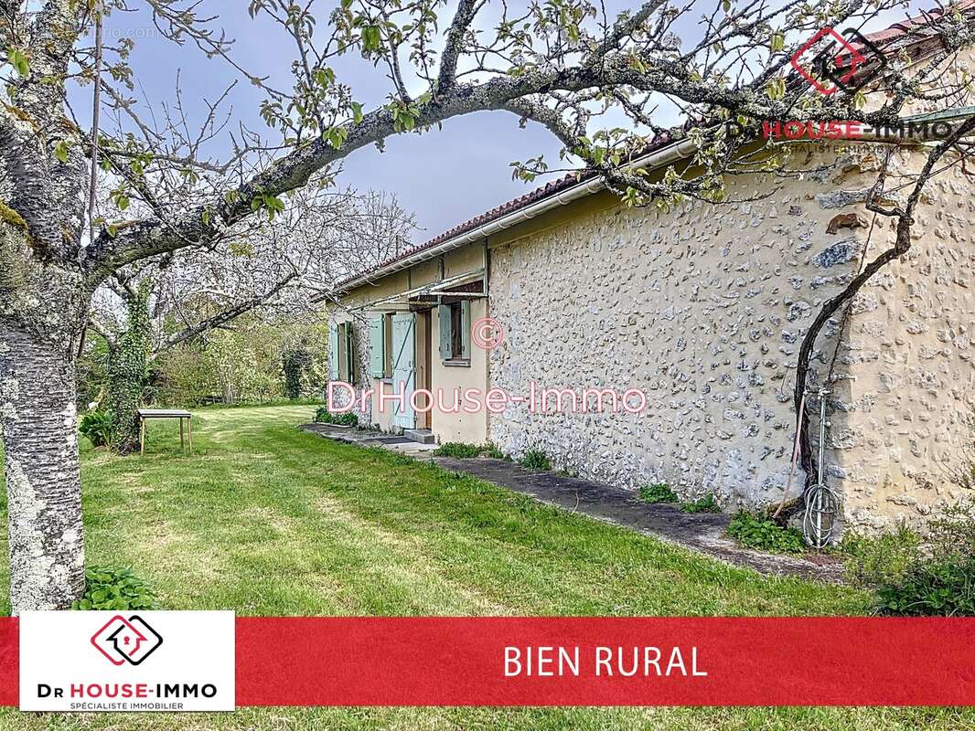 Maison à SAINT-AQUILIN