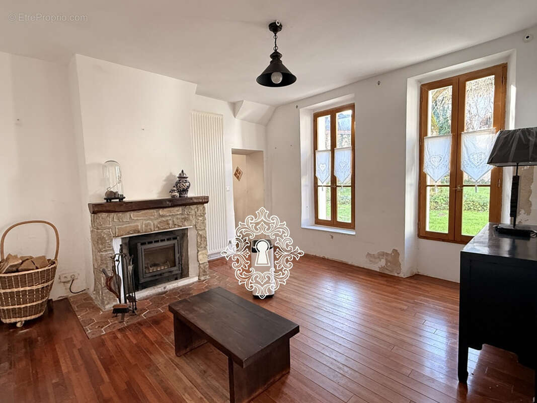 Maison à DONNEMARIE-DONTILLY