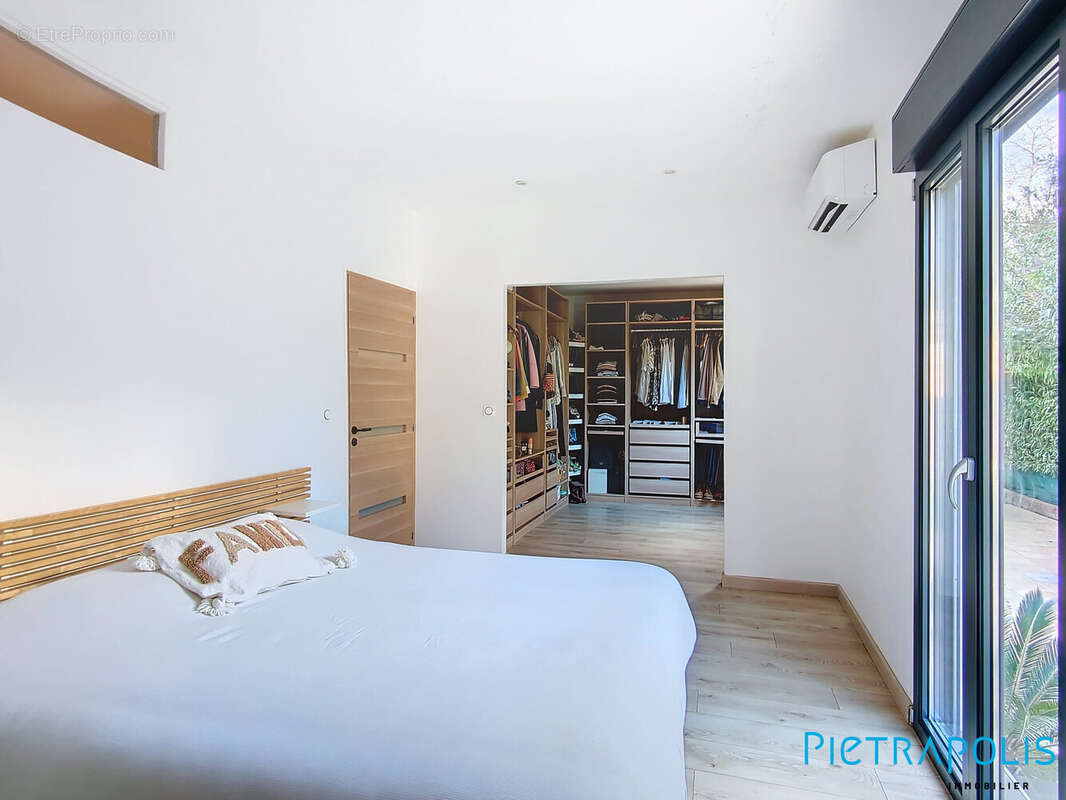 Maison 136 m² à Sete  - photo 7