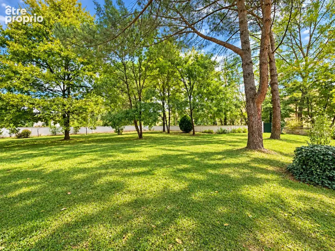 Belle maison de caractère rénovée sur un parc arboré de 4 801 m2 avec piscine - photo 9