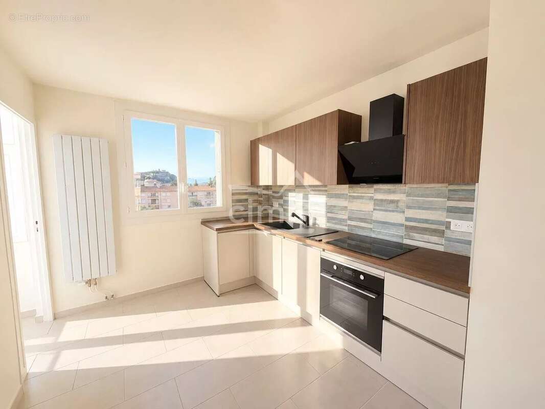 Appartement T3 de 80 m² refait à neuf - photo 3