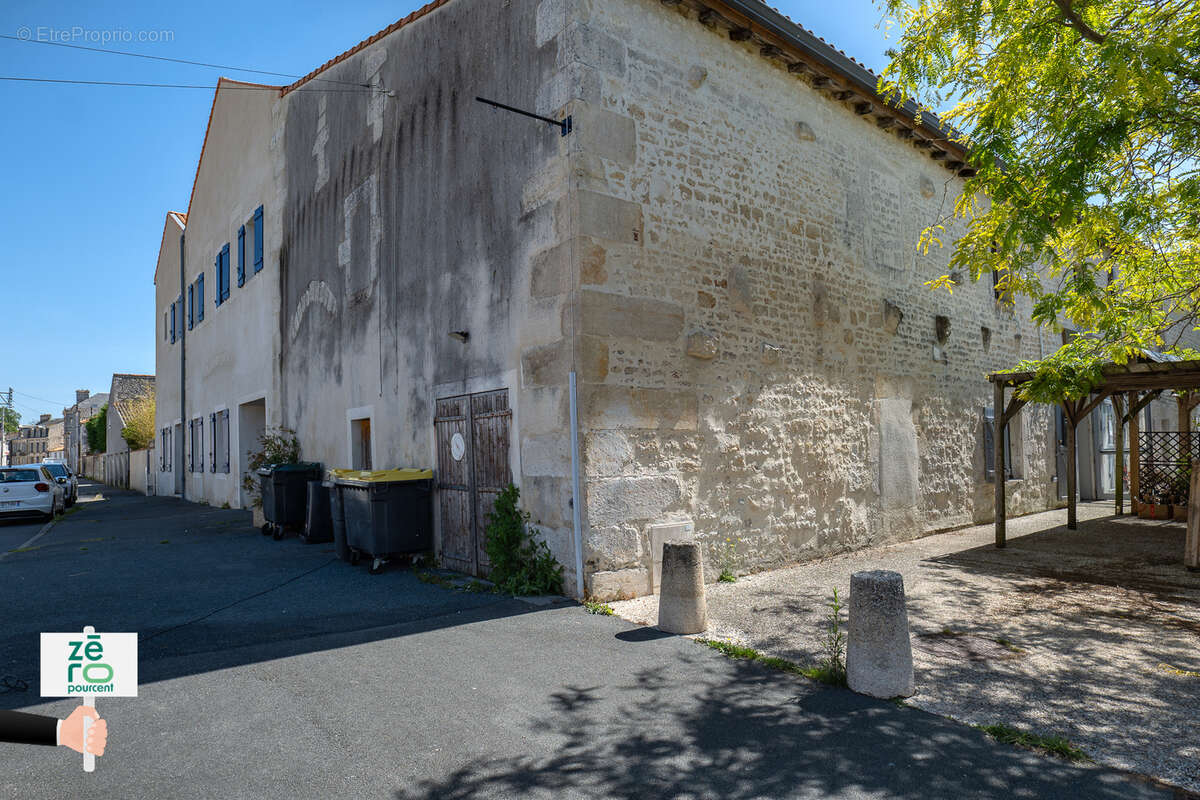 Commerce à LUCON